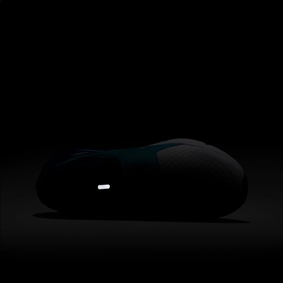 Nike Air Max 270 Extreme CI1108 101 6Y W7.5 No Lid - Picture 9 of 11